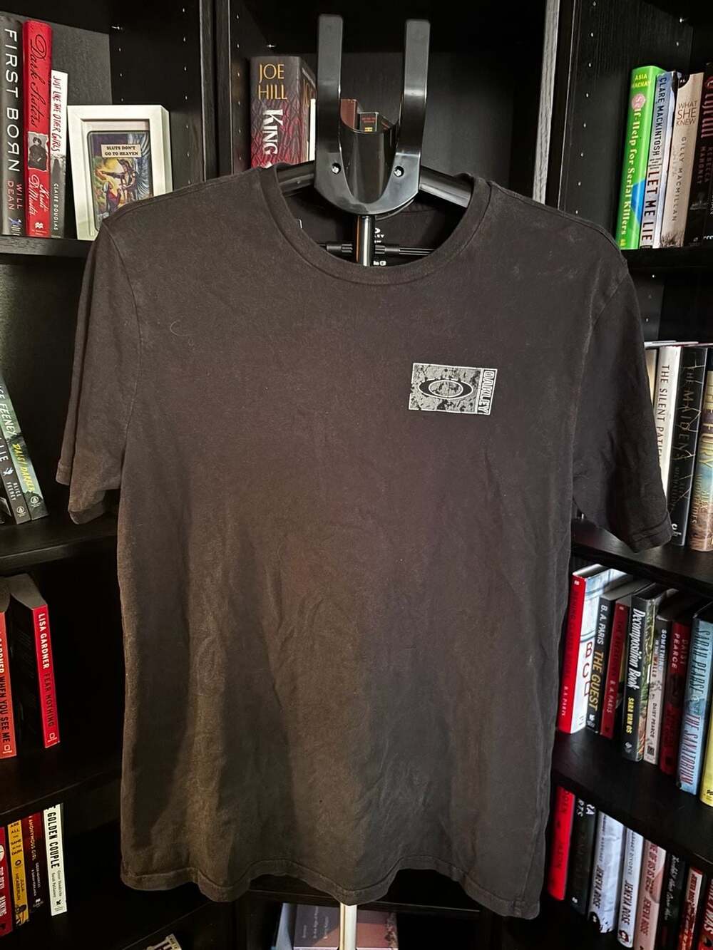Oakley T-Shirt Regular Fit Size L Black Graphic Logo